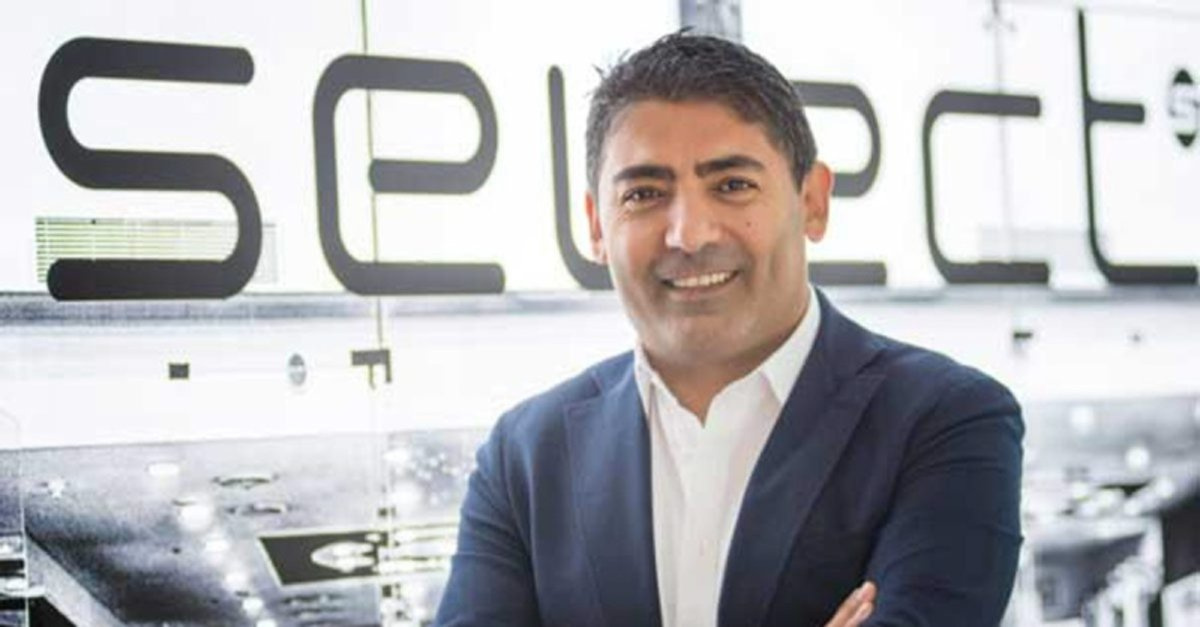 CAFER MAHİROĞLU KİMDİR?