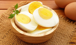 Mükemmel Haşlama Yumurta İçin İpuçları: Çatlamadan Pişirin, Kolayca Soyun!