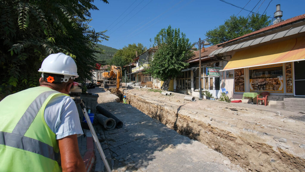 İZSU'dan Menderes Değirmendere'ye güçlü altyapı